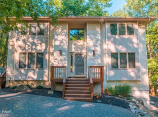 119 Bourne Ct, Bushkill, PA 18324