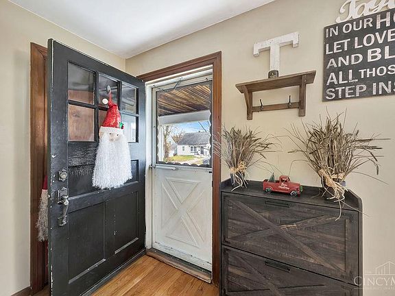 4th image of 105 Mavern Ave