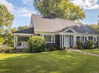 13 Moorland Rd, Trumbull, CT 06611