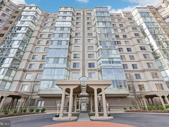 19375 Cypress Ridge Ter Unit 621, Leesburg, VA 20176
