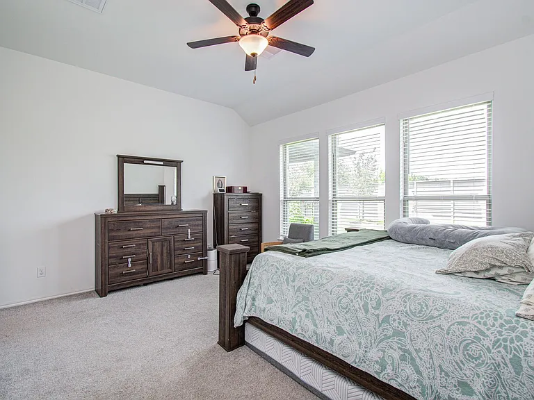 4722 Crest Hill Dr — Photo 26