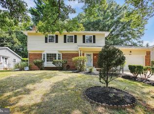 1911 Diplomat Ct, Falls Church, VA 22043