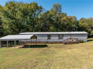 621 Sportsman Dr, Concord, NC 28027