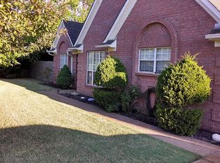48 Ridgeway Ln, Millington, TN 38053