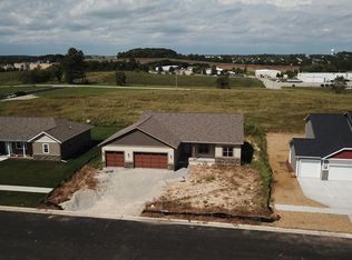 912 Casey Dr, Watertown, WI 53094