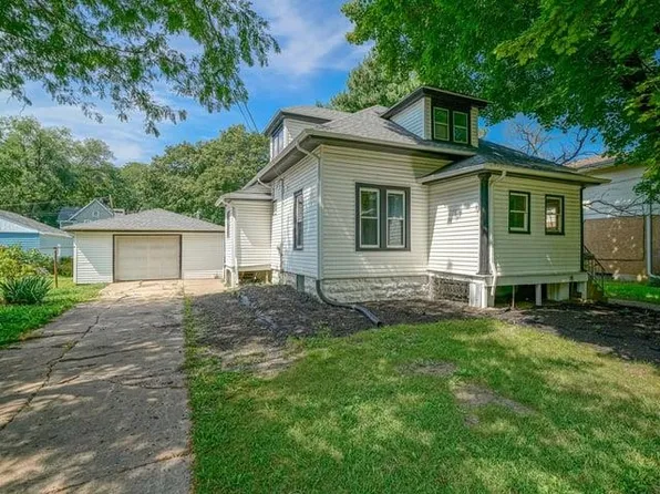 606 S 2nd St, Oregon, IL 61061