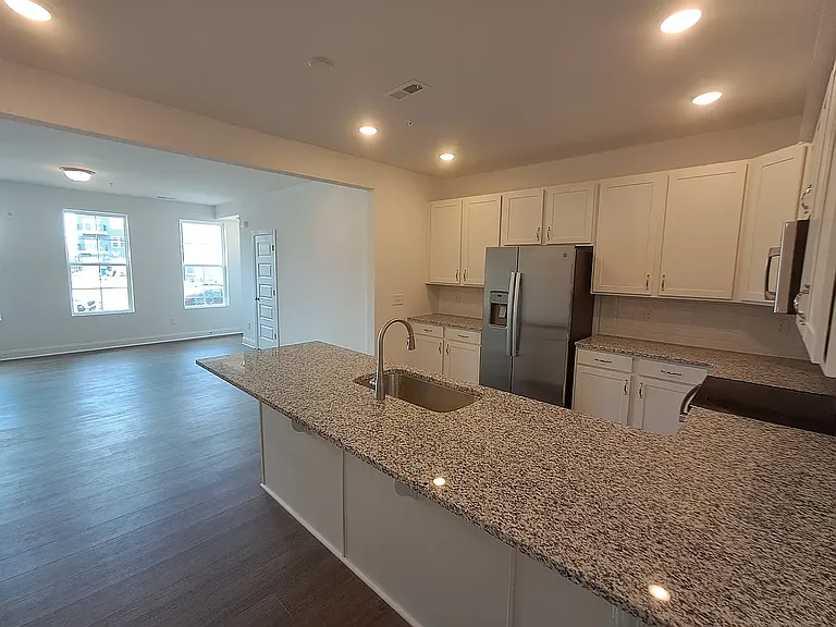 602 Market Grove Dr #100 — Photo 4