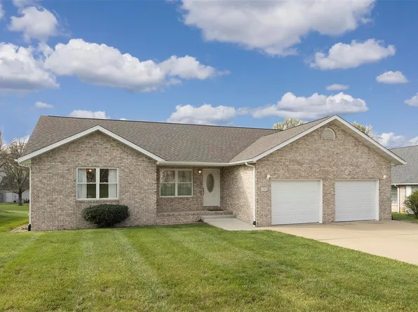 750 Wayne St, Carlyle, IL 62231