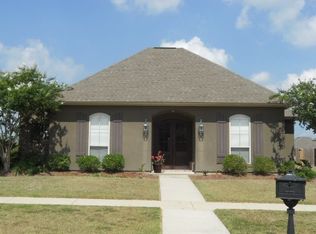 2001 Cypress Cove Ave, Zachary, LA 70791