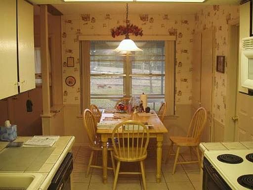 4th image of 1811 PLUM CREEK