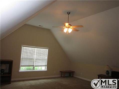 4th image of 907 Pruitt Ct