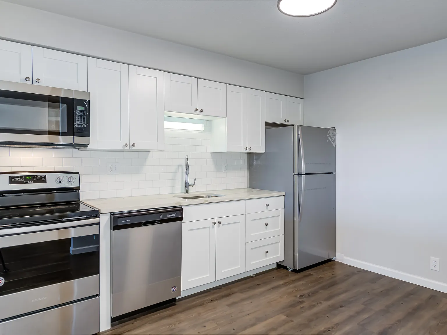 2 bed, $1,050 — Photo 1