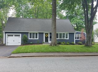 50 Lockwood Dr, Waldwick, NJ 07463