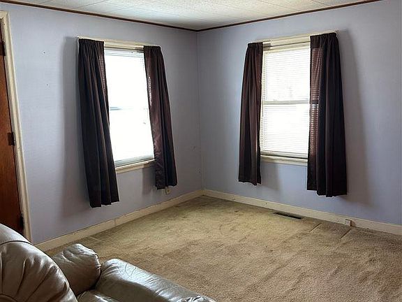 4th image of 622 S Anna Ave