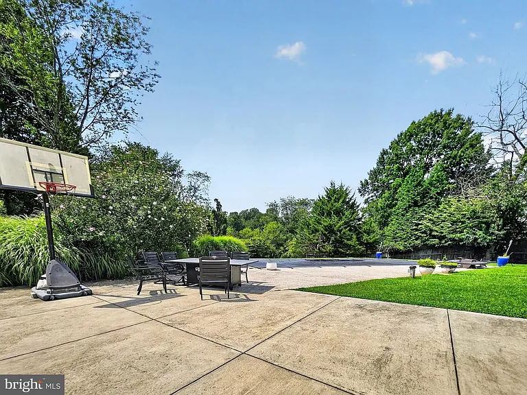 322 River Bend Rd — Photo 28