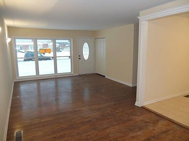 3rd image of 195 Des Plaines Ln