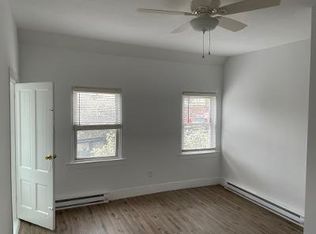 89 Broad St APT 2L, Cumberland, RI 02864