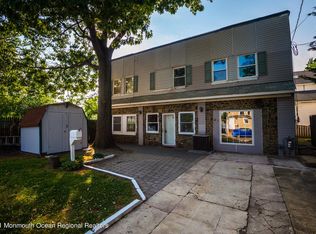 46 Oak St, Keyport, NJ 07735