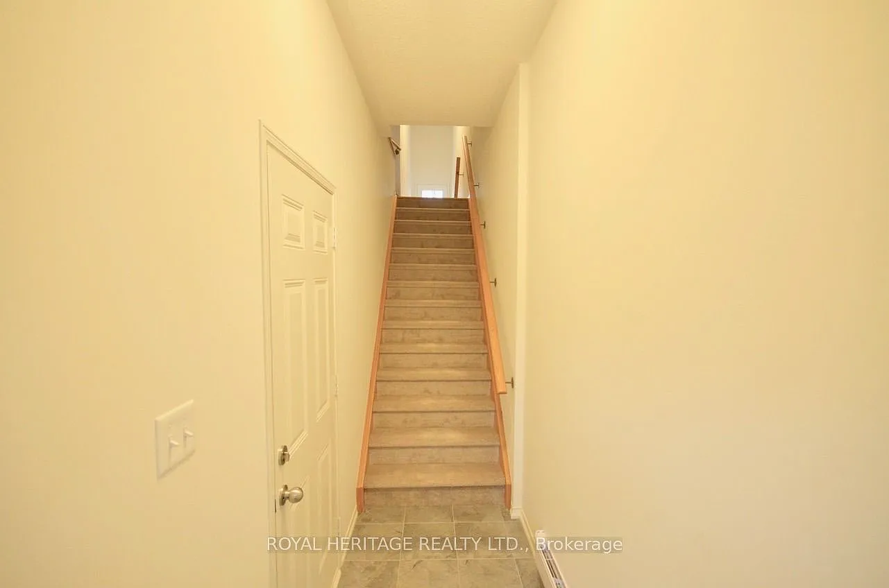 4 bed, $3,000 — Photo 2