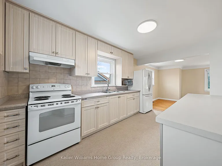 20 Cadillac Dr — Photo 14
