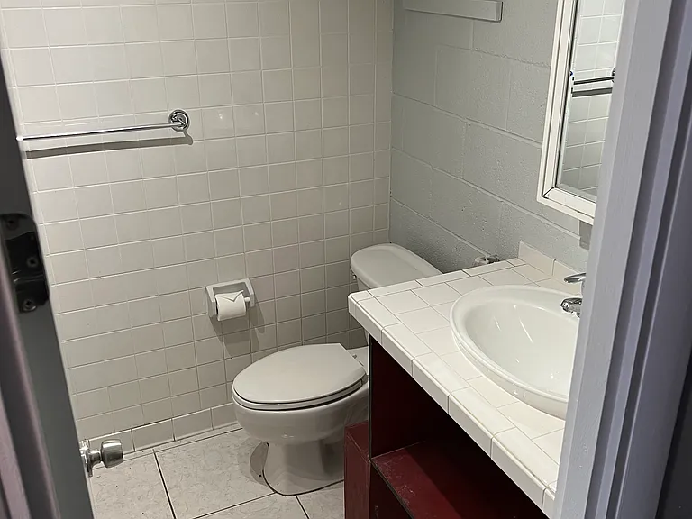 615 Hillcrest St #GROUND FLOOR — Photo 7