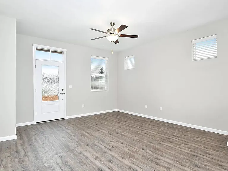 7128 NE 154th Ave — Photo 3