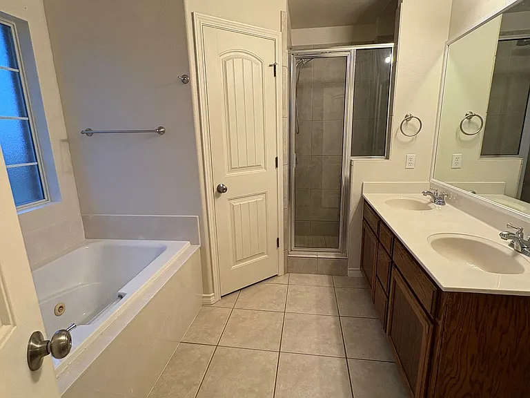 5417 Yellow Brick Rd — Photo 13