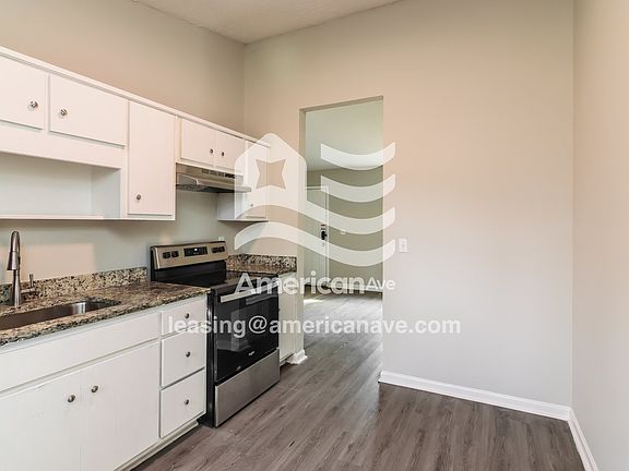 1285710_005_kitchen_5.jpg