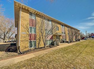 1020 Twixt Town Rd #5, Marion, IA 52302