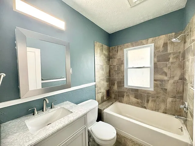 1585 Wagar Ave #1585 — Photo 3