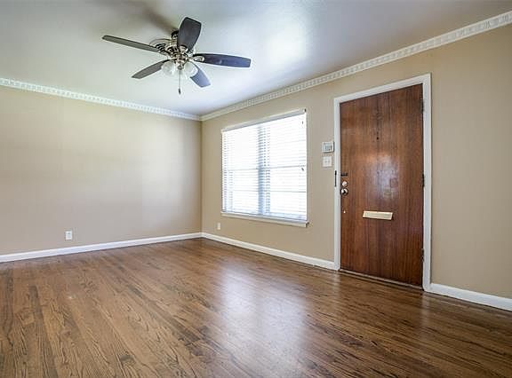 3rd image of 3724 Almazan Dr