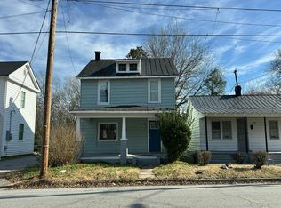 734 Halifax St, Emporia, VA 23847