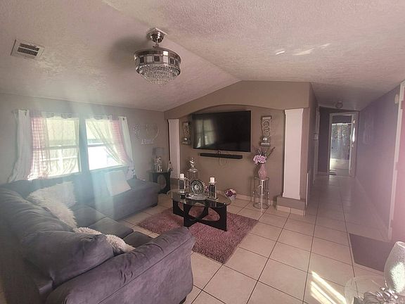 5th image of 4154 Mau Mau Ln