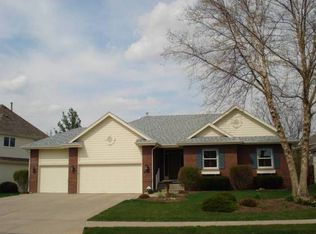14022 Sahler St, Omaha, NE 68164