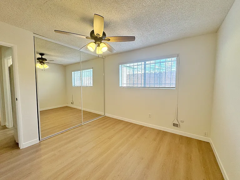 3966 Cleveland Ave #6 — Photo 30