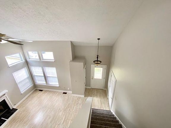 4th image of 2441 English Station Dr