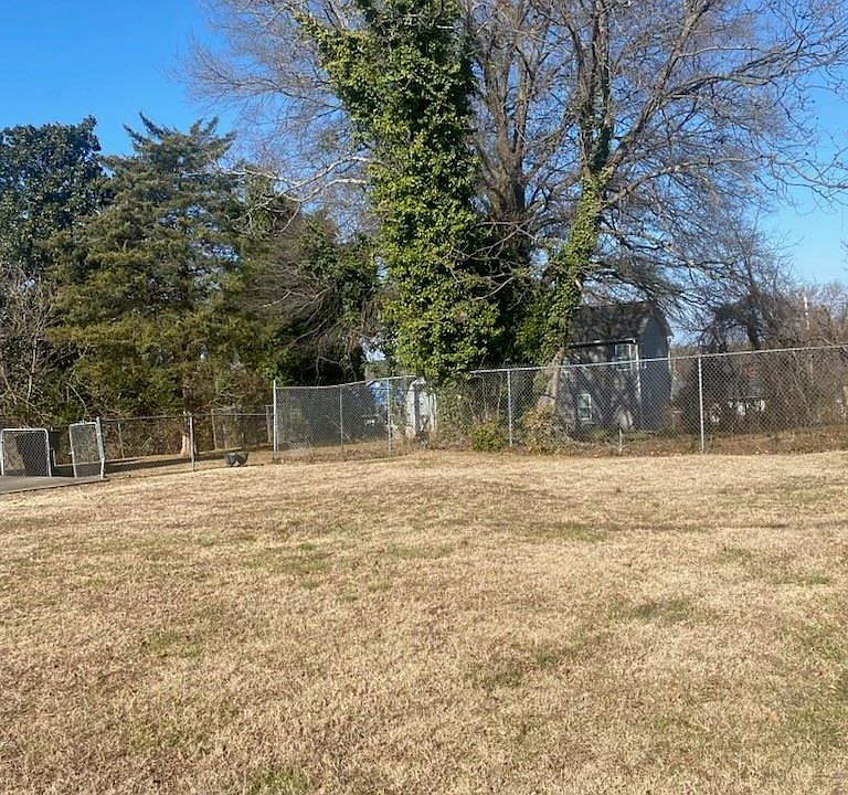 1st image of 206 W Harrison Ave