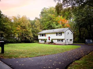 120 Torry Rd, Tolland, CT 06084
