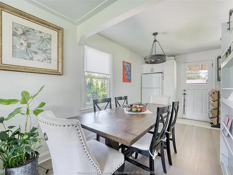 4062 Roseland Dr E — Photo 10
