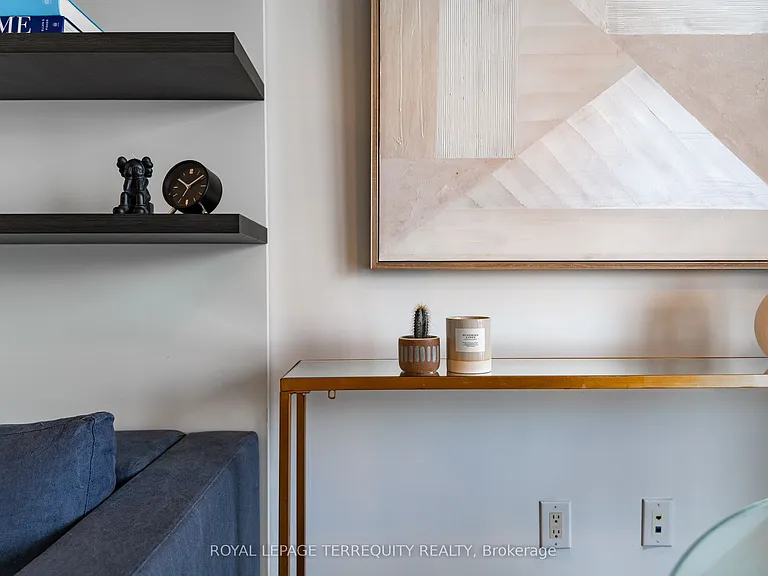 21 Widmer St #4203 — Photo 17