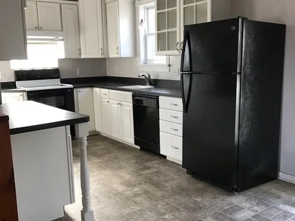 48 Girard St, Dallastown, PA 17313