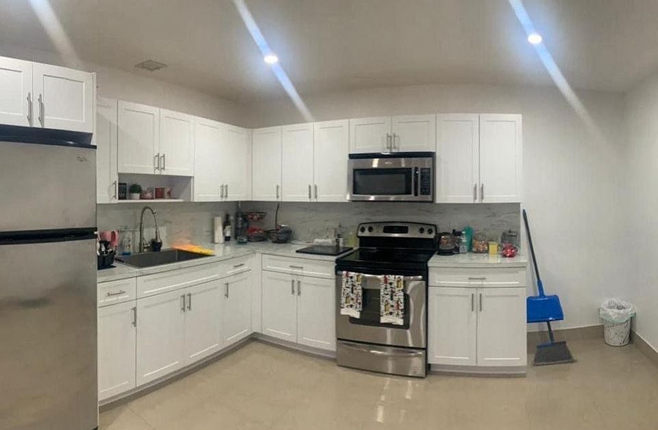 1st image of 4273 SW 51st St