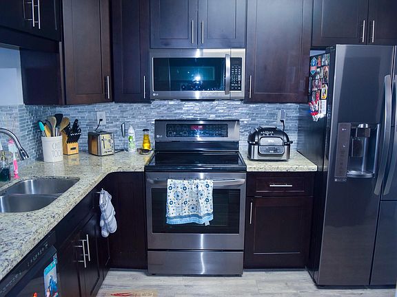5th image of 2767 Carambola Circle #203