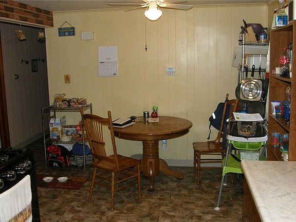 5th image of 141 Circle Ln