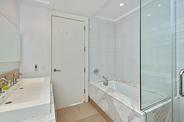 Rented by Keller Williams NYC | media 18