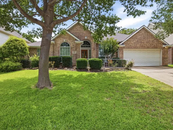 917 Water Oak Dr, Grapevine, TX 76051