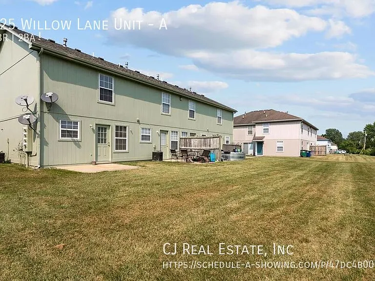 625 Willow Ln #A — Photo 2