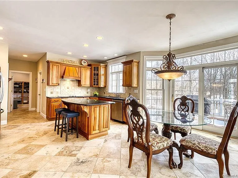 6 Romano Ct — Photo 9