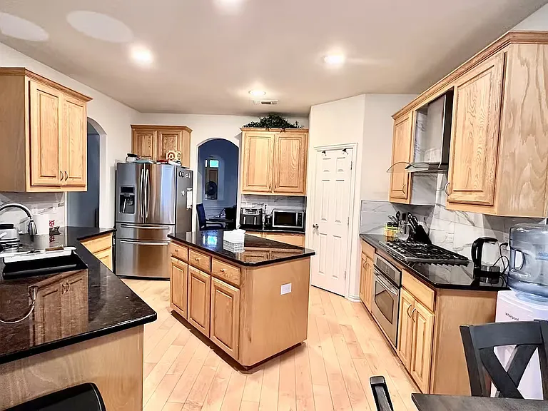 1237 Tioga Dr — Photo 9