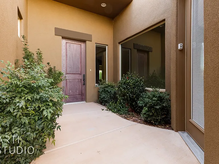 3278 S Retreat Dr — Photo 5
